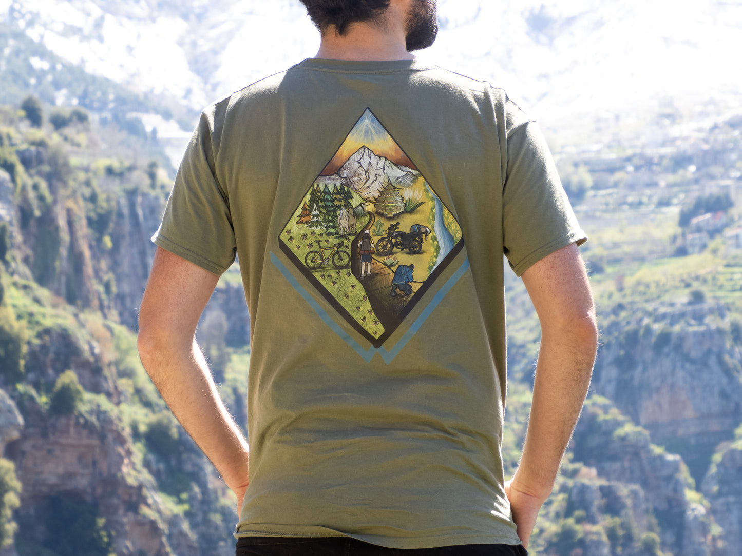Camiseta Arte color oliva
